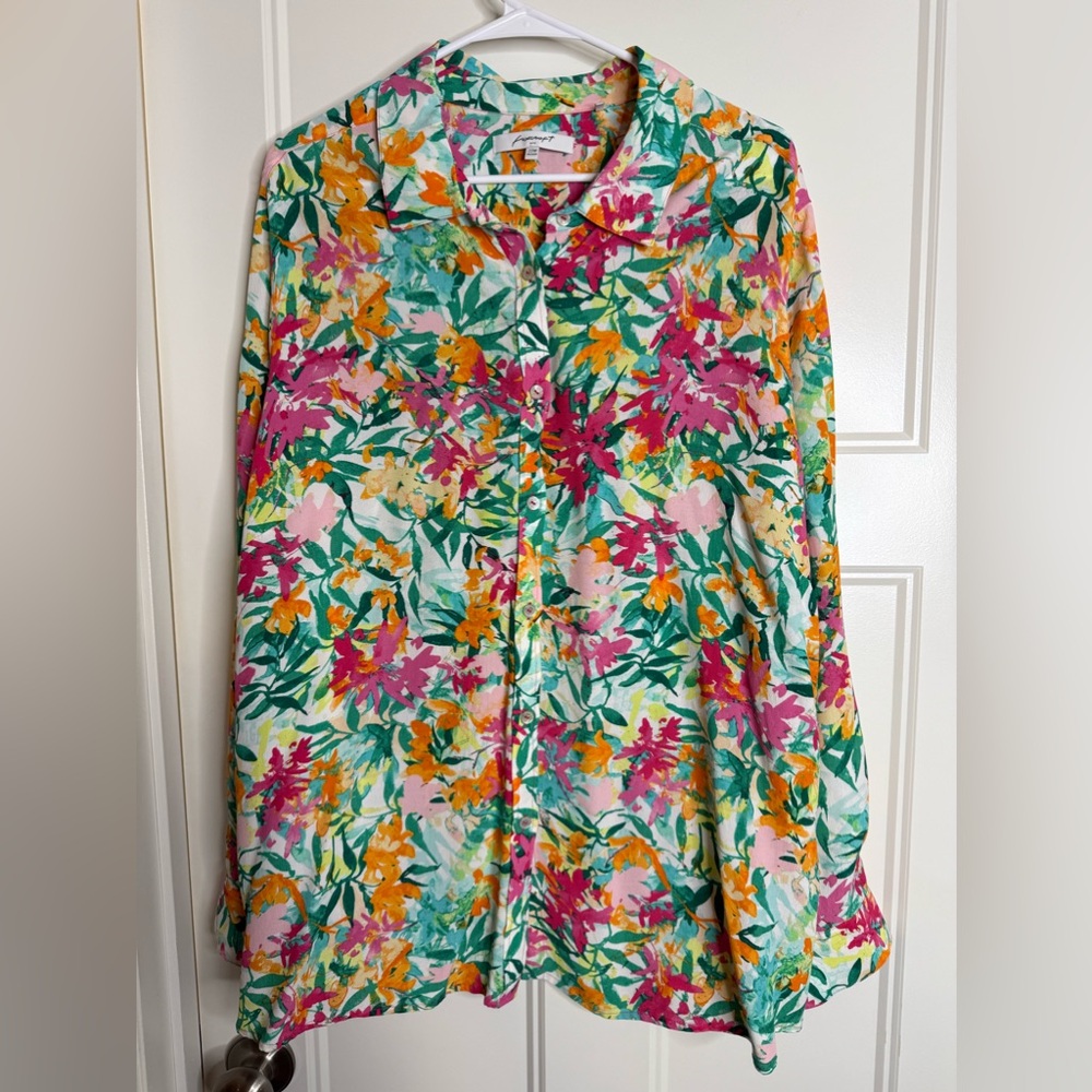 Women’s Foxcroft Floral Button Down Dress Shirt, size 22